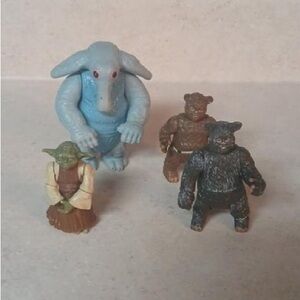 Star Wars Kenner 1983 Robo Max Ewok Yoda Vintage Action Figure
Toy Lot Set of 4